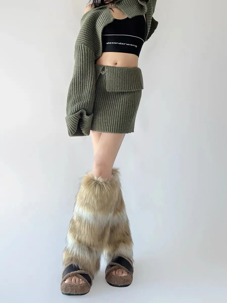 'Beasts' Aliyah Core Fluffy Vegan Faux Fur Leg Warmers