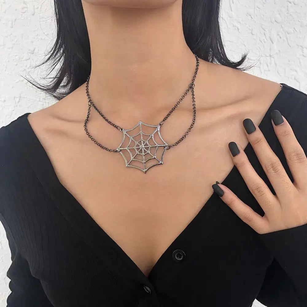 'Catch Me' Punk Spider Metal Necklace