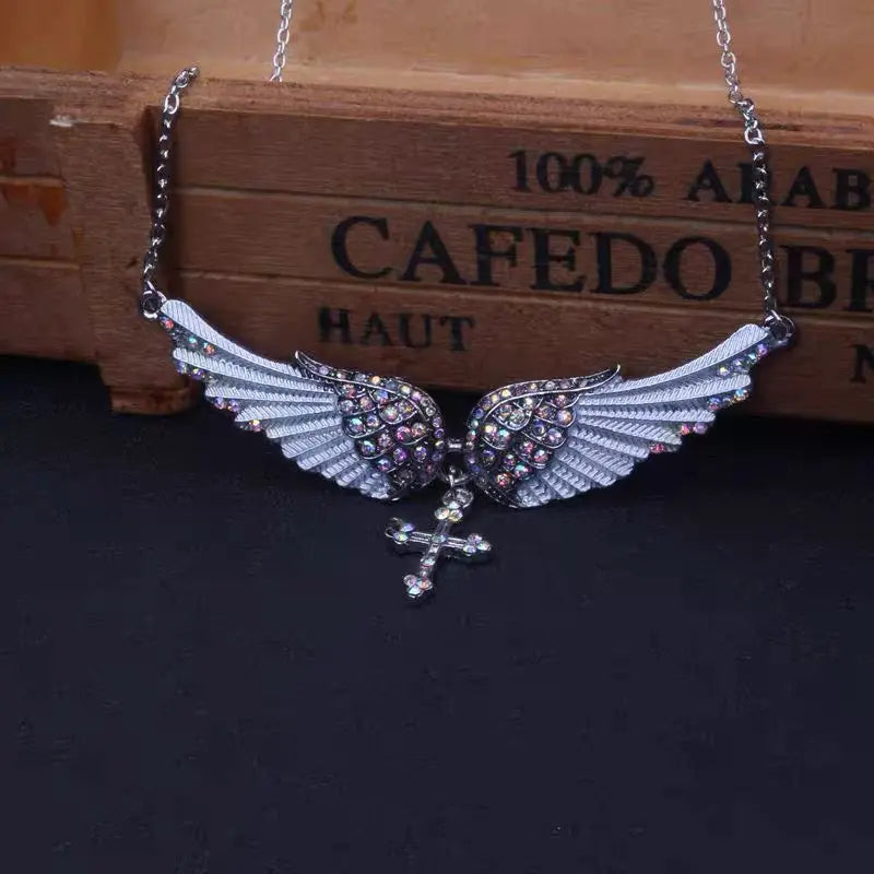 'Daydream' Wings Shape Rhinestone Necklace