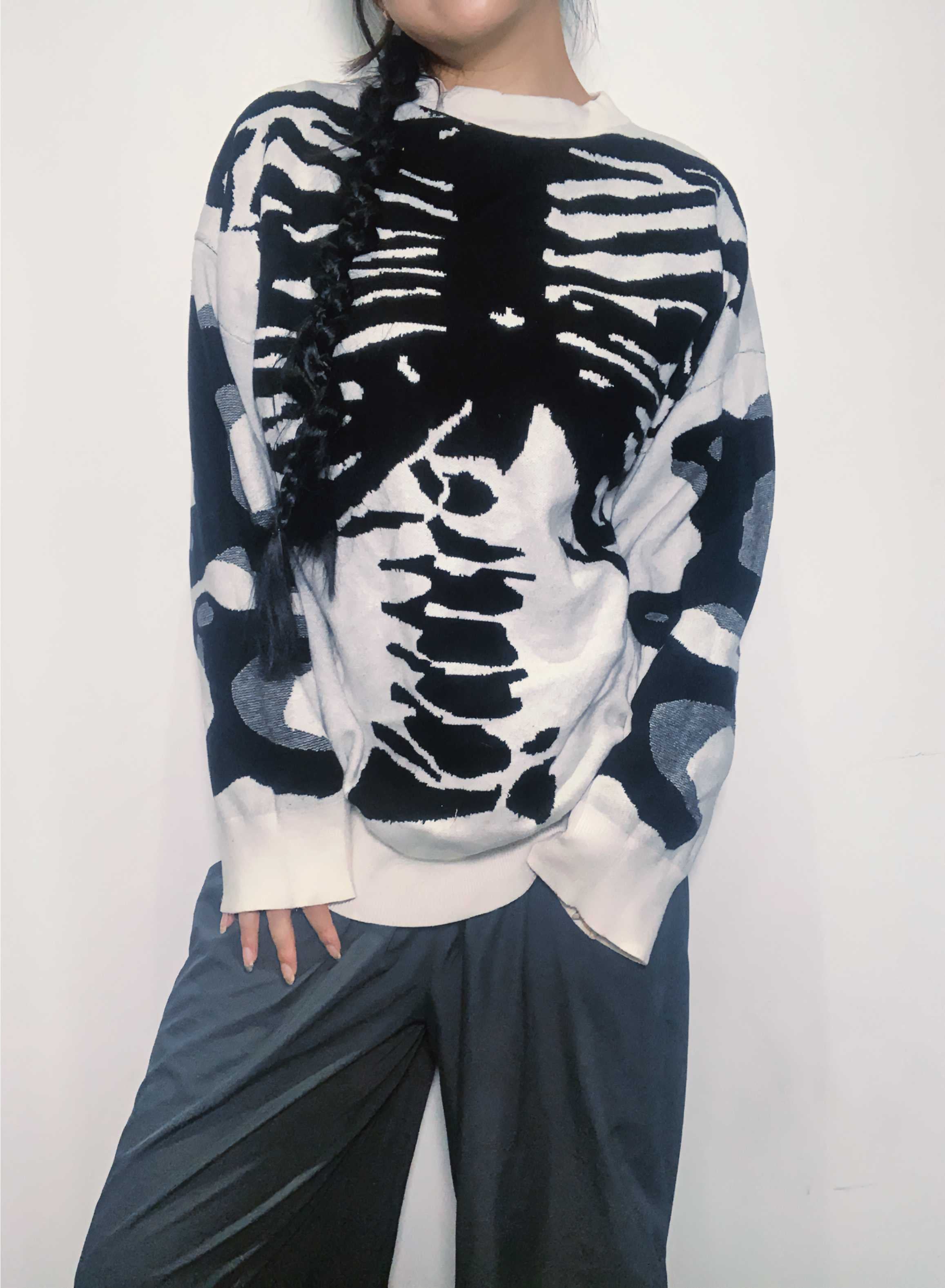 'Fake body' Oversized Unisex Dark Skeleton Sweater