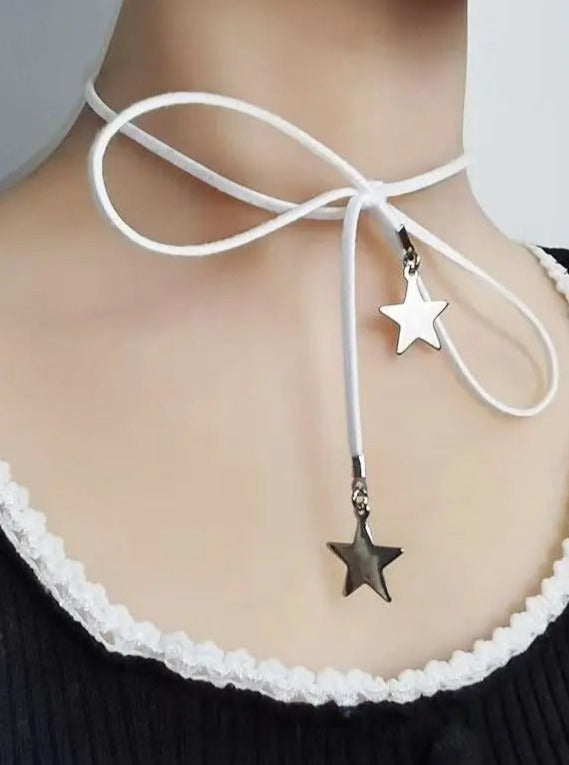 'Mood' Five-Pointed Star Pendant Choker