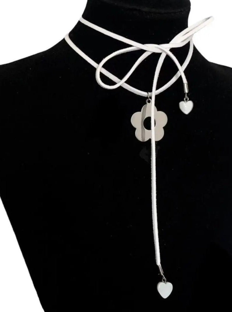 'Mood' Five-Pointed Star Pendant Choker