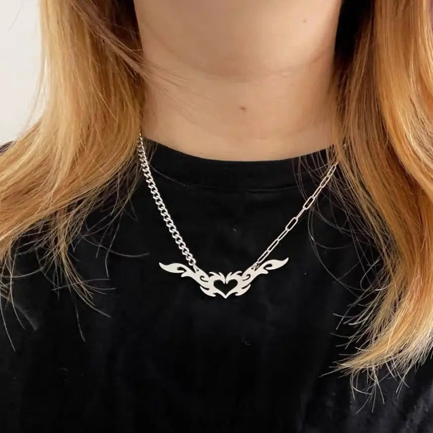 'Goth bb' Heart & Wings Shape Necklace