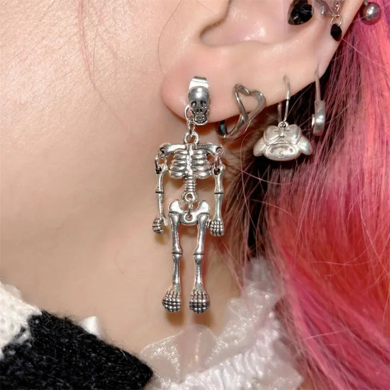 'Hang' Dark Punk Alloy Skull Earrings