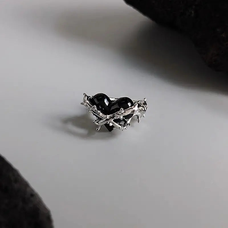 'Jungle Heart' Heart Shape Goth Ring