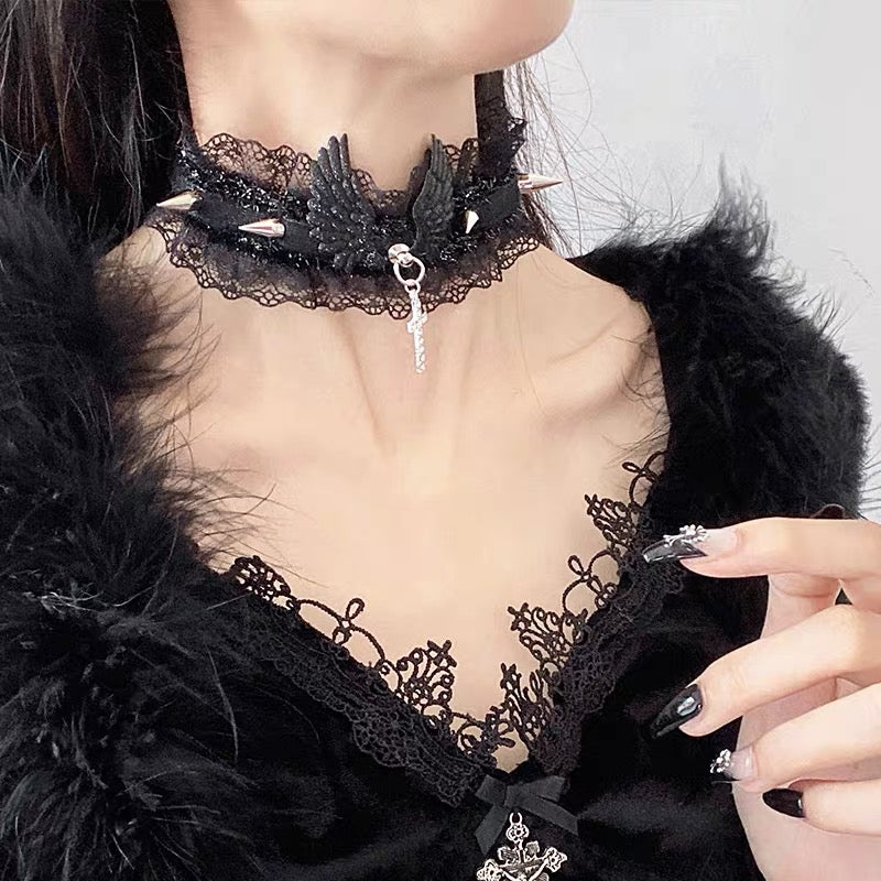 'Tamed' Goth Rivet Cross Leash & Choker