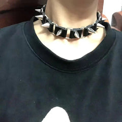 'Thorns' Rivet Punk Pu Choker