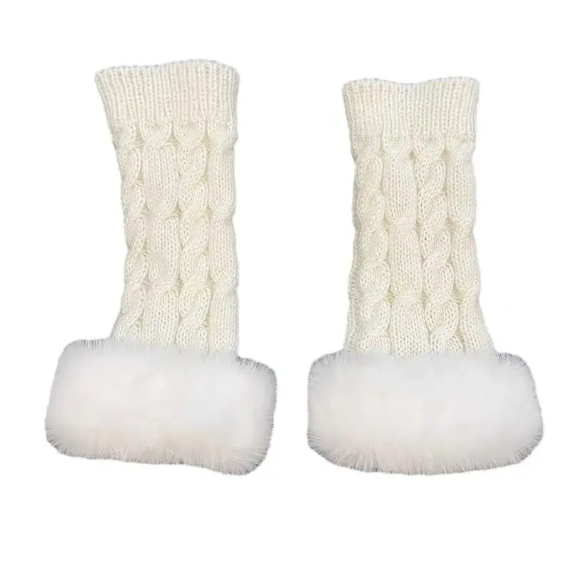 'Vanilla' Kawaii Fluffy Long Gloves