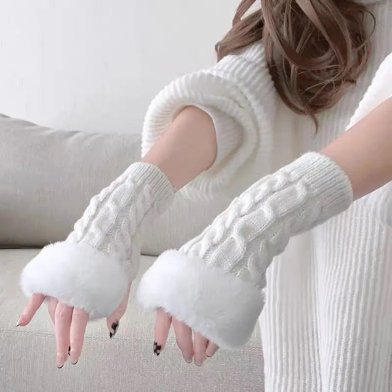 'Vanilla' Kawaii Fluffy Long Gloves