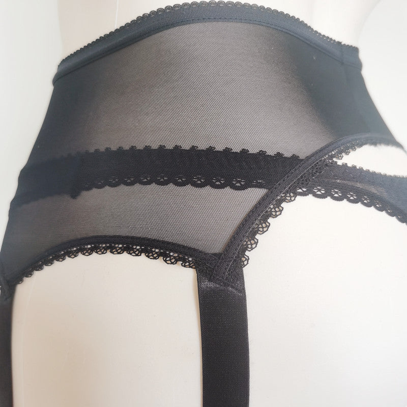 Black Lace 6 Strap Garter Belt