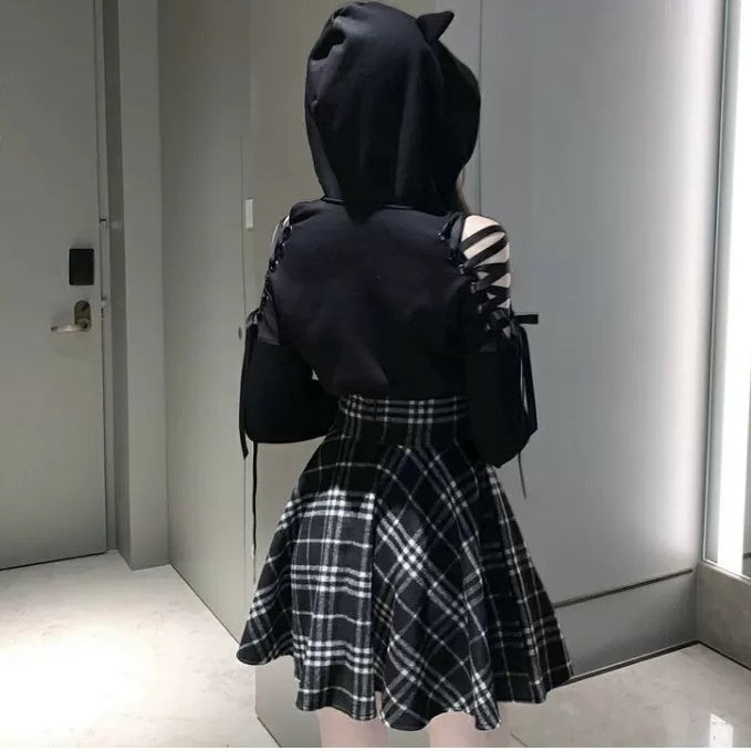 High Waisted Black And White Plaid Skirt