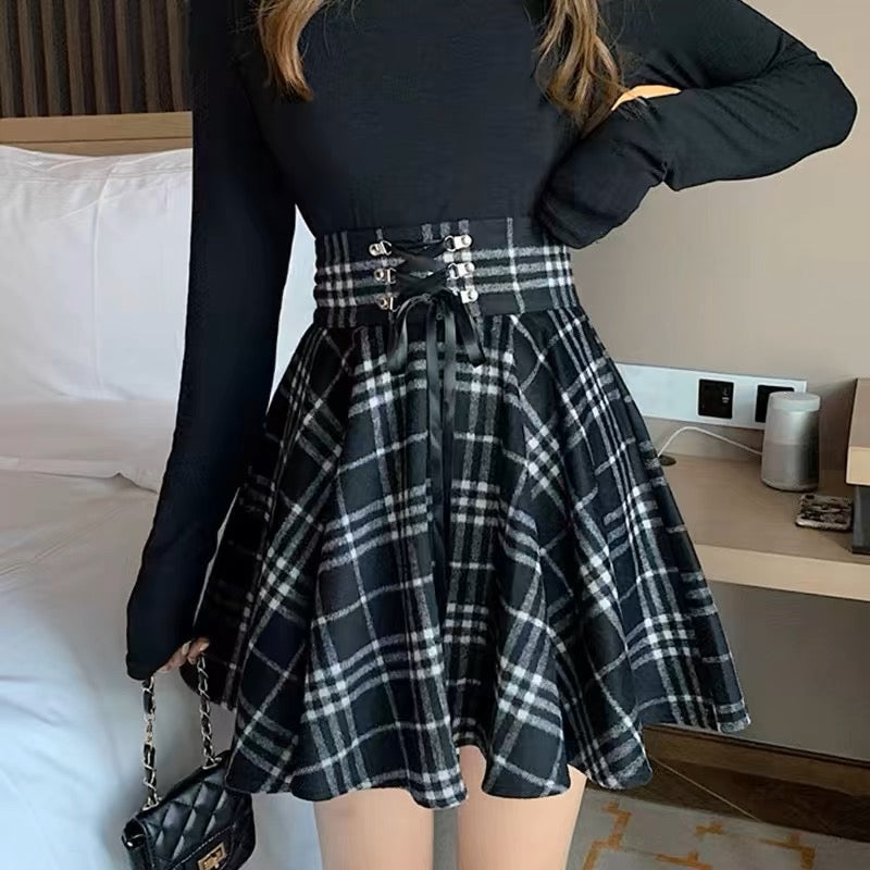 High Waisted Black And White Plaid Skirt