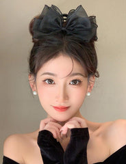 Black Mesh Lace Bow Grab Clip