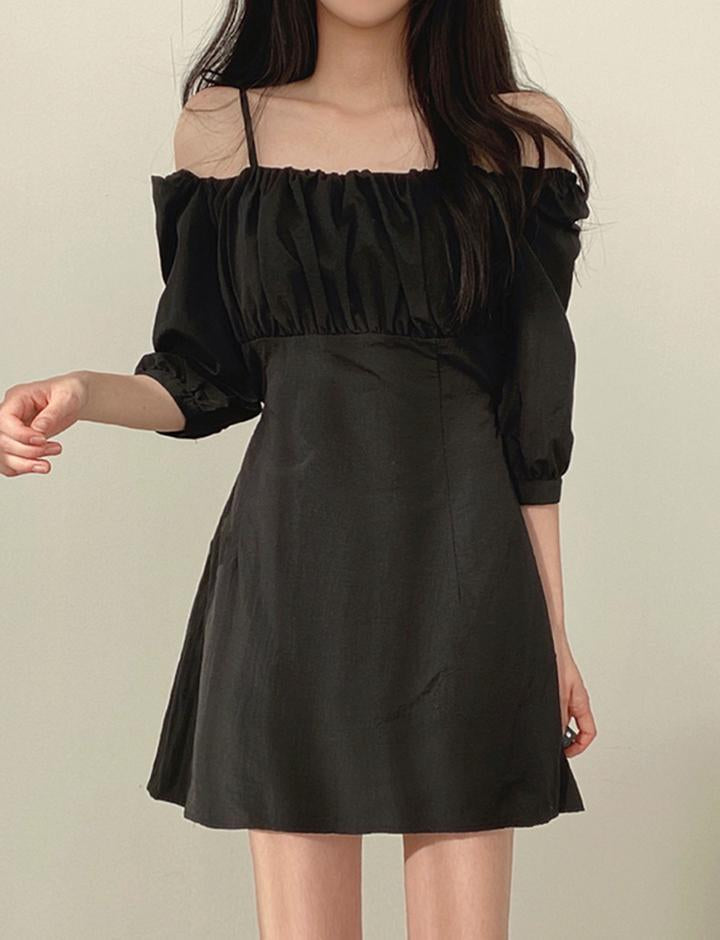 Korean Chic Off-the-shoulder StraplessDress