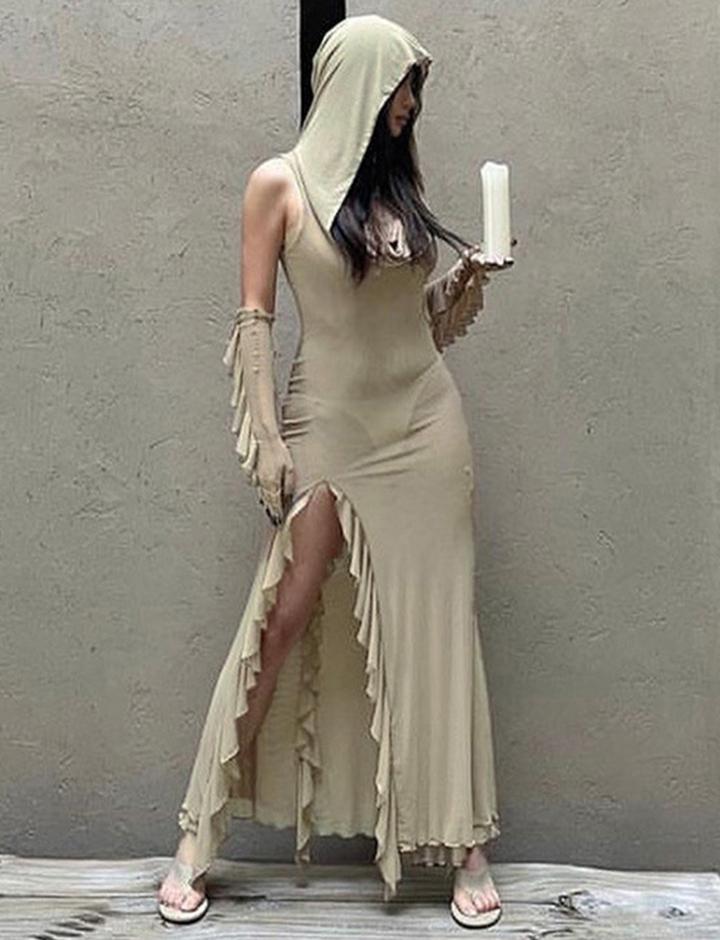 Dune Wasteland Hood Solid Slim Fit Slit Dress