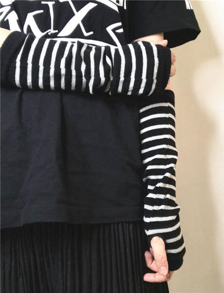 Striped Long Finger Sleeves