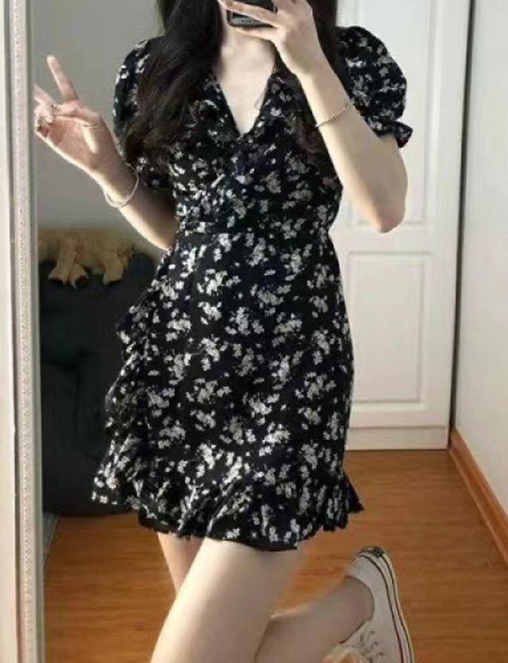 Black Sweet Desire Floral Puff Sleeve Waist Design Dress